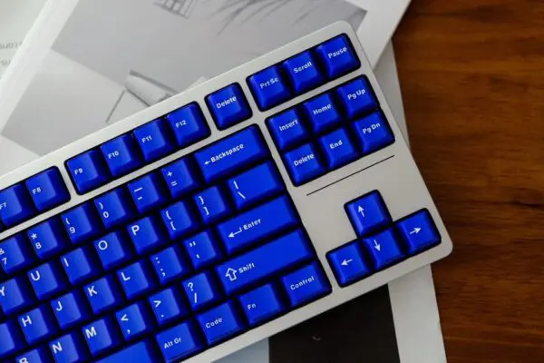 GMK+ Intense Blue Cherry Custom Keycap Set