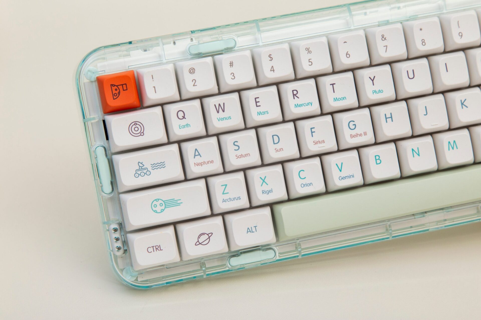 GMK+ ASTRO XDA Custom Keycap Set GMK+ ASTRO XDA Custom Keycap Set