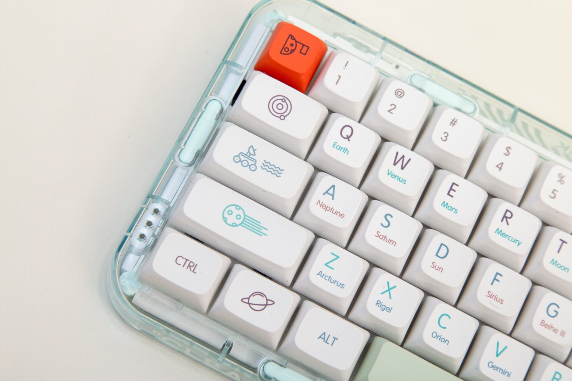 GMK+ ASTRO XDA Custom Keycap Set GMK+ ASTRO XDA Custom Keycap Set