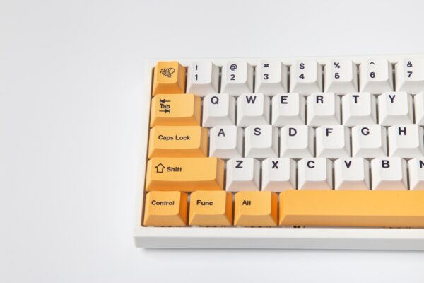 GMK+ Bee Series Cherry Custom Keycap Set