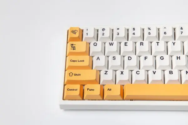 GMK+ Bee Series Cherry Custom Keycap Set
