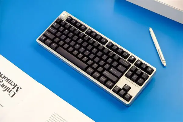 GMK+ Japanese Black Series Cherry Custom Keycap Set