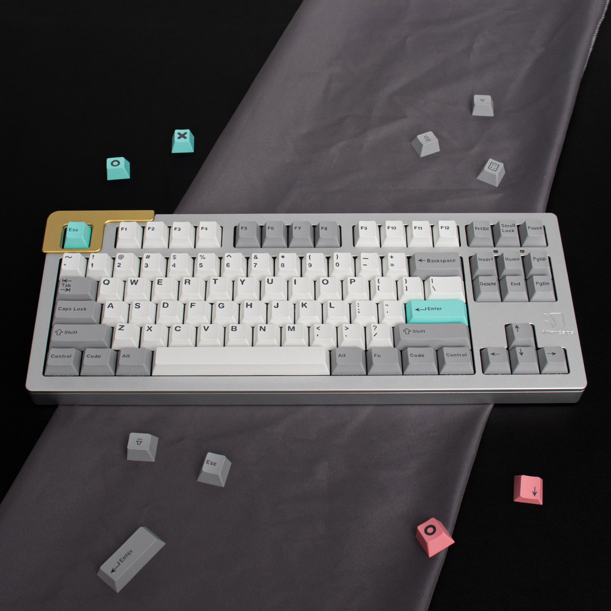 GMK+ Modern Dolch Cherry Custom Keycaps Set