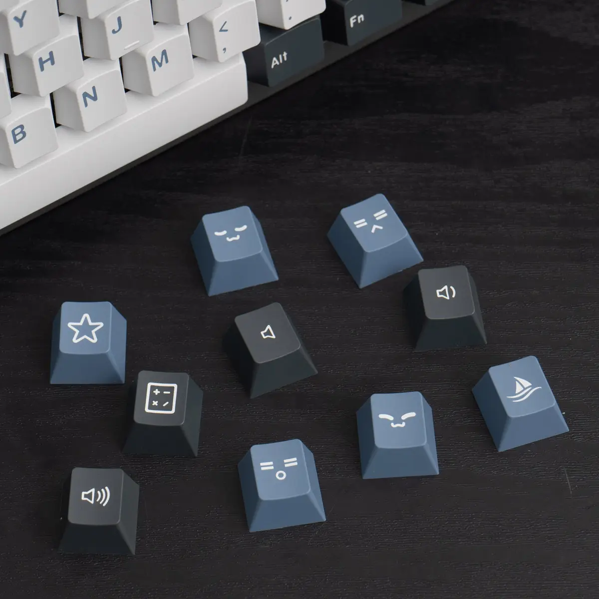 GMK+ Arctic Cherry Custom Keycap Set