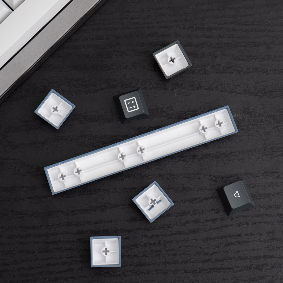 GMK+ Arctic Cherry Custom Keycap Set