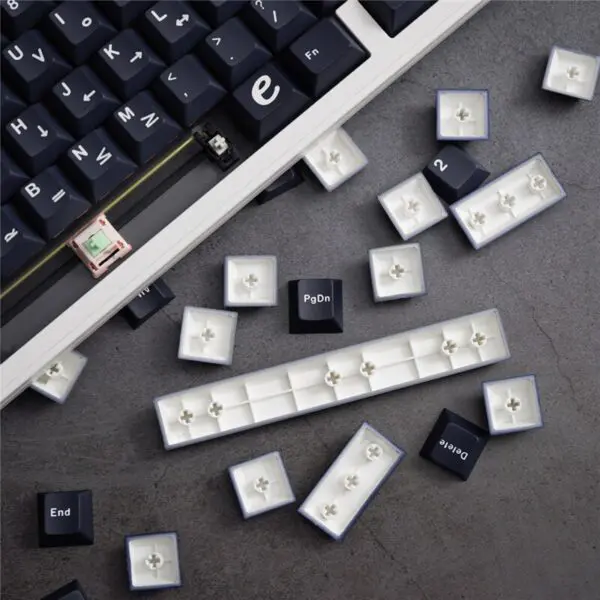 GMK+ Eluer Cherry Custom Keycap Set - Image 6