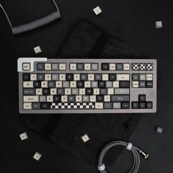 GMK+ Race XDA Custom Keycap Set - Image 2