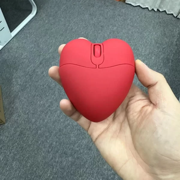 GMK+ Cute Heart Gaming Mouse - Image 3